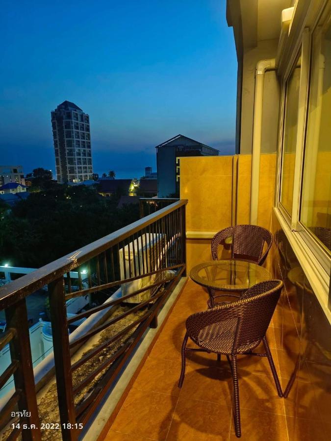Trio Gems Condo, Pattaya Thailand Jomtien Beach Extérieur photo